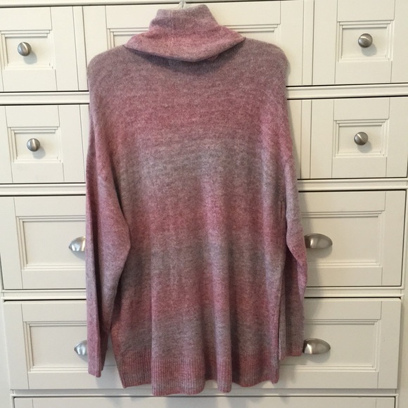 American Eagle-NWT-Lady’s-Cowl Neck Pullover-Tunic Sweater-Size Small - Picture 2 of 8